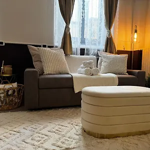 Regina In Verona - Sky Tv, Wifi E Breakfast Box Appartamento Milano